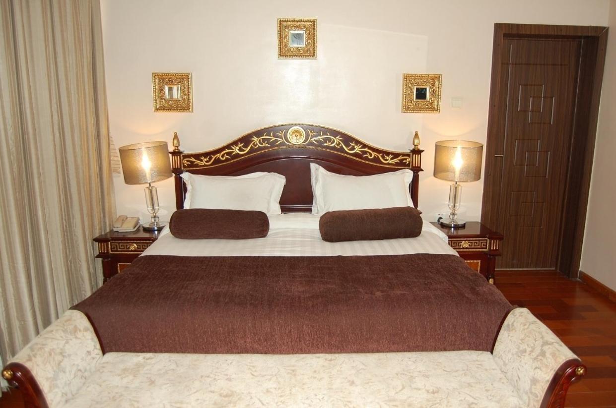 Owu Crown Hotel Ibadan Chambre photo