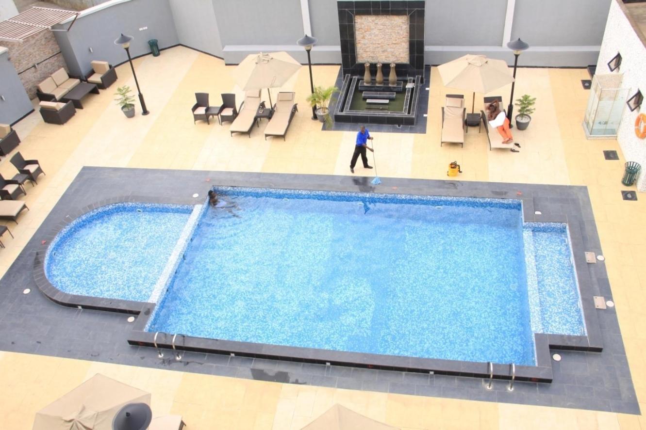 Owu Crown Hotel Ibadan Extérieur photo